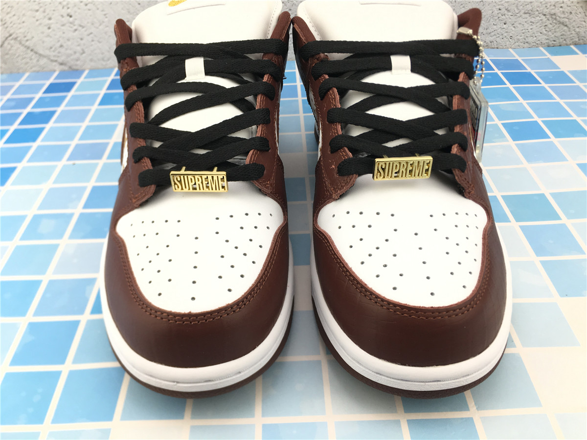 OG Batch Supreme x Dunk Low OG SB QS Barkroot Brown DH3228 103